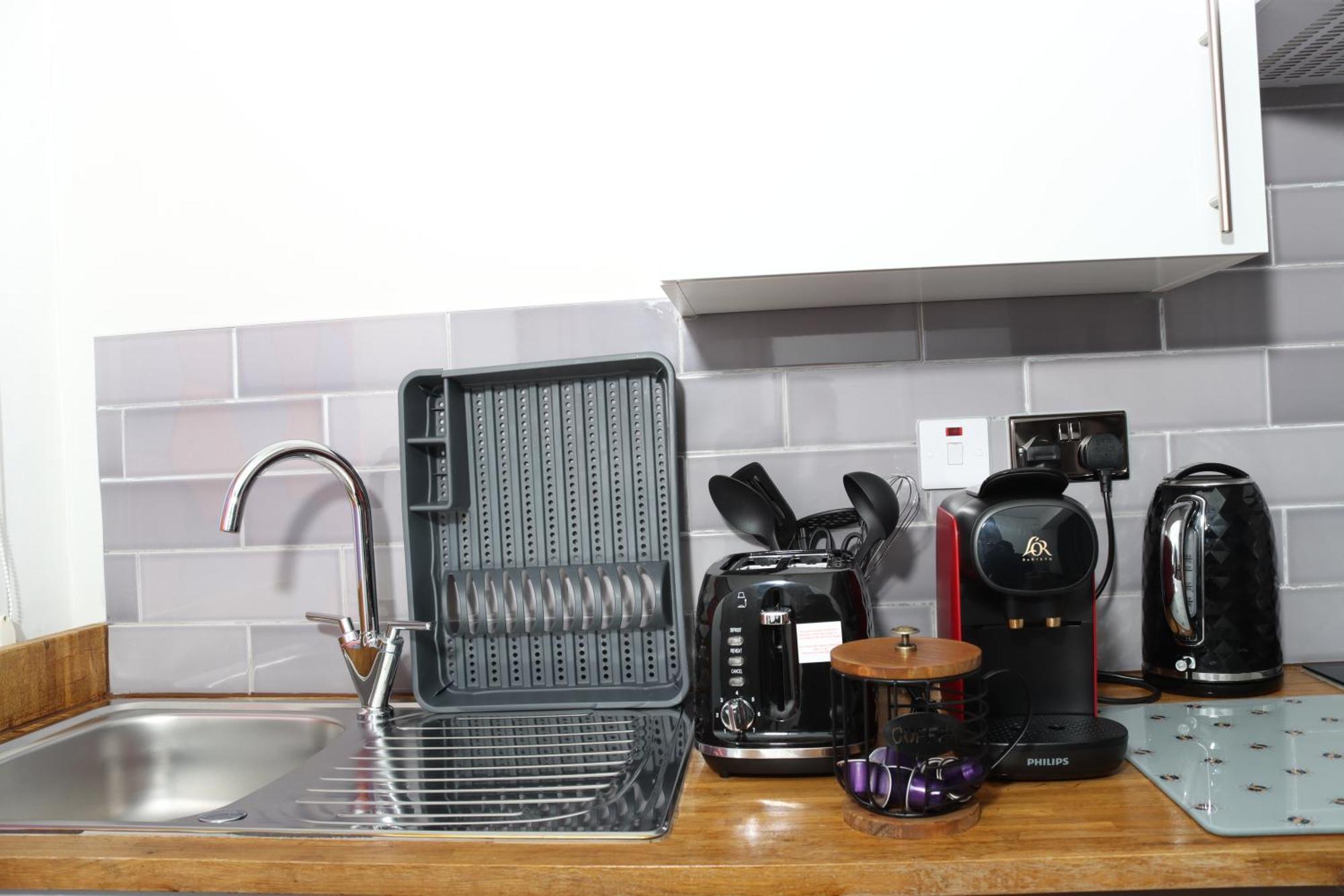 Cosy Studio With Kitchenette And Private Bathroom - 15Mins To Central London! Exterior photo